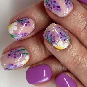 24pc Press On Nail Set from the Nail Bar 💅